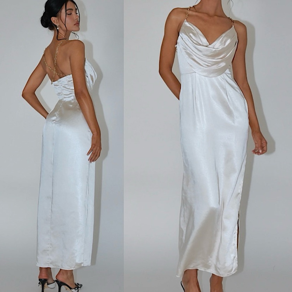 NWT Selfie Leslie Emanuella Chain Strap Satin Midi Dress Champagne